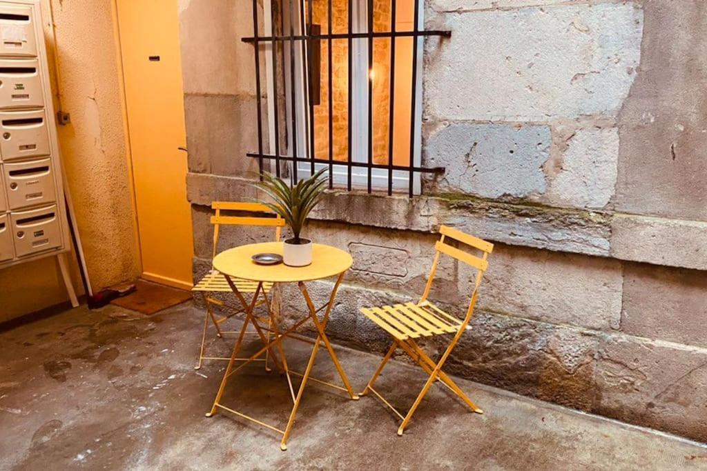בסאנקון Studio Renove Avec Patio, Coeur Du Centre Ville מראה חיצוני תמונה