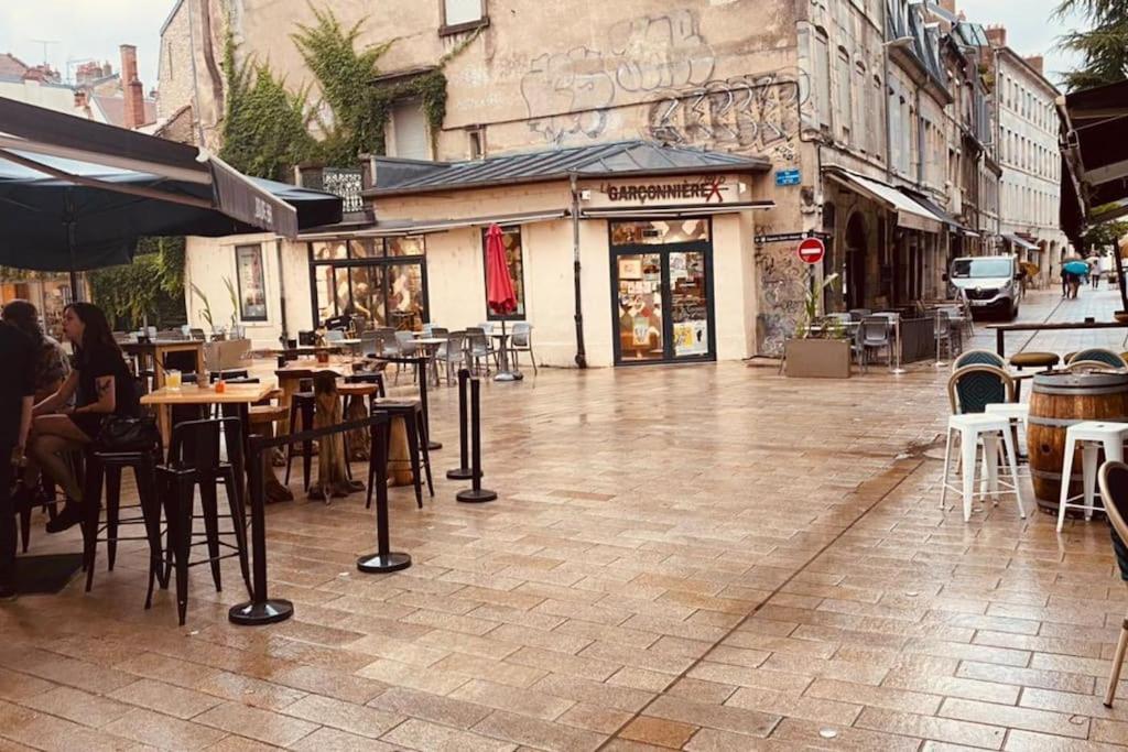 בסאנקון Studio Renove Avec Patio, Coeur Du Centre Ville מראה חיצוני תמונה